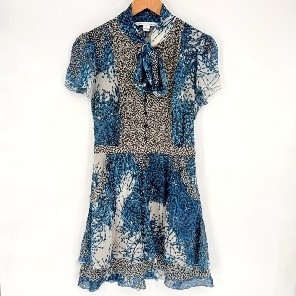 Diane von Furstenberg‎ Blue Silk Print Tie Neck Mini Dress 8 Luxury Designer DVF